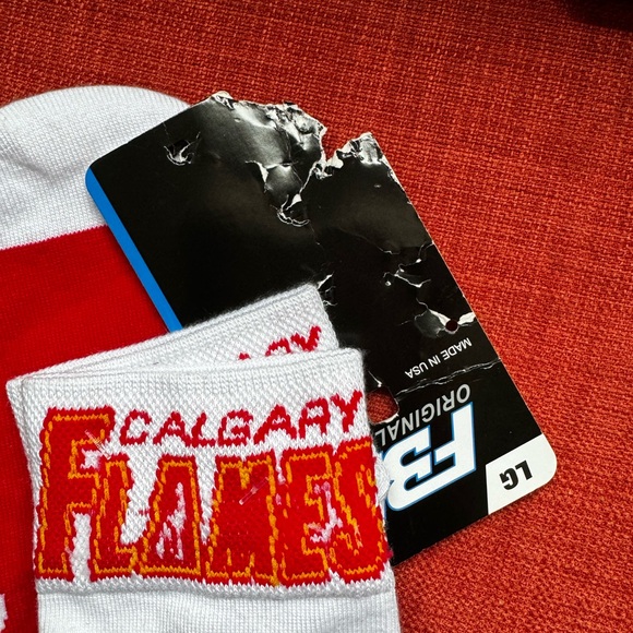 Johnny Gaudreau Calgary Flames Socks Size Large Hockey - Picture 6 of 6